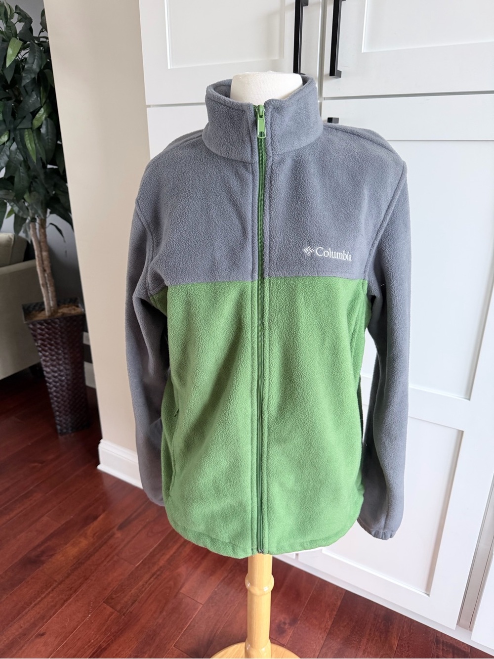Columbia Mens Full Zip Fleece Jacket Grey and Green Colorblock Medium